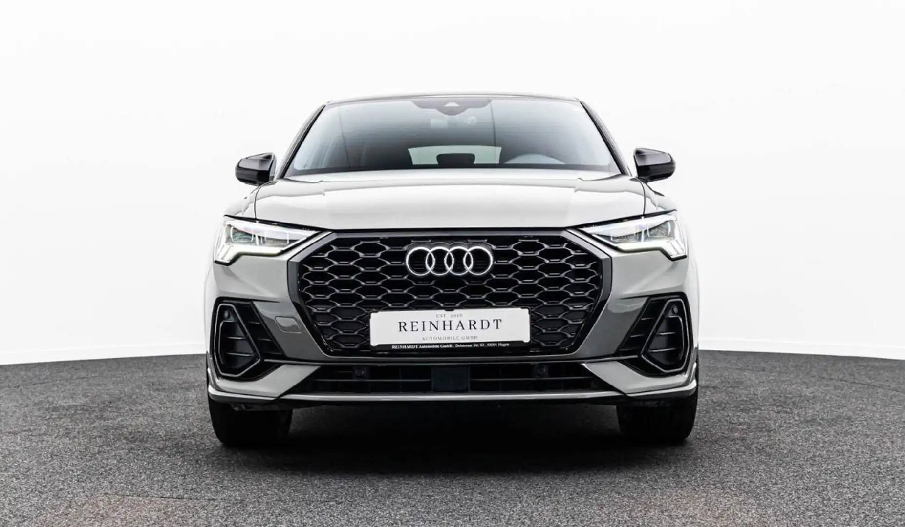 Audi Q3 35 1.5 tfsi SPB 3xS line s-tronic 19” BLACK PACK - 2