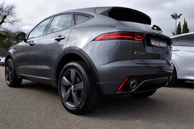 Jaguar E-Pace view 3