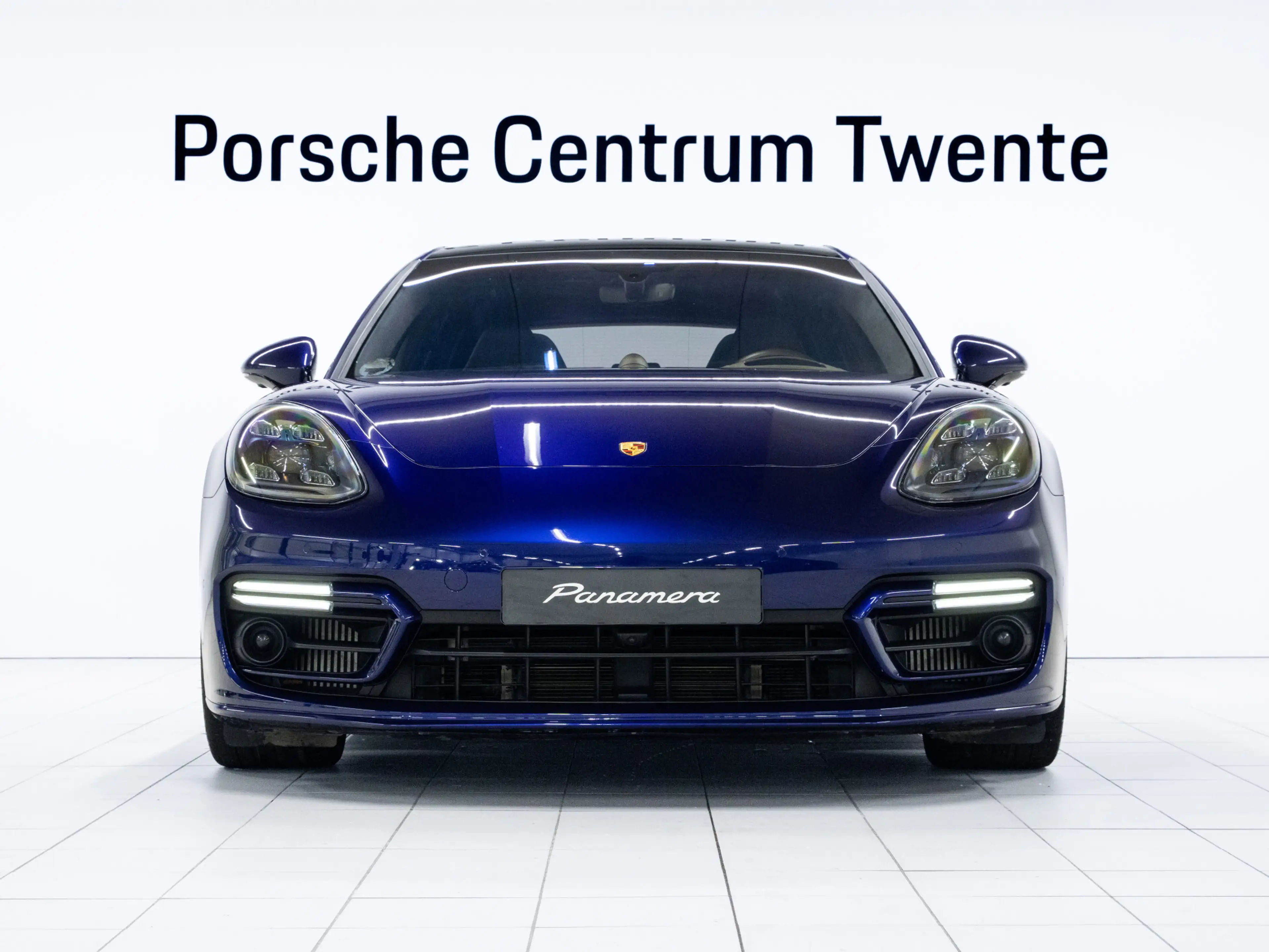 Porsche Panamera Turbo S E-Hybrid Sport Turismo — photo 2