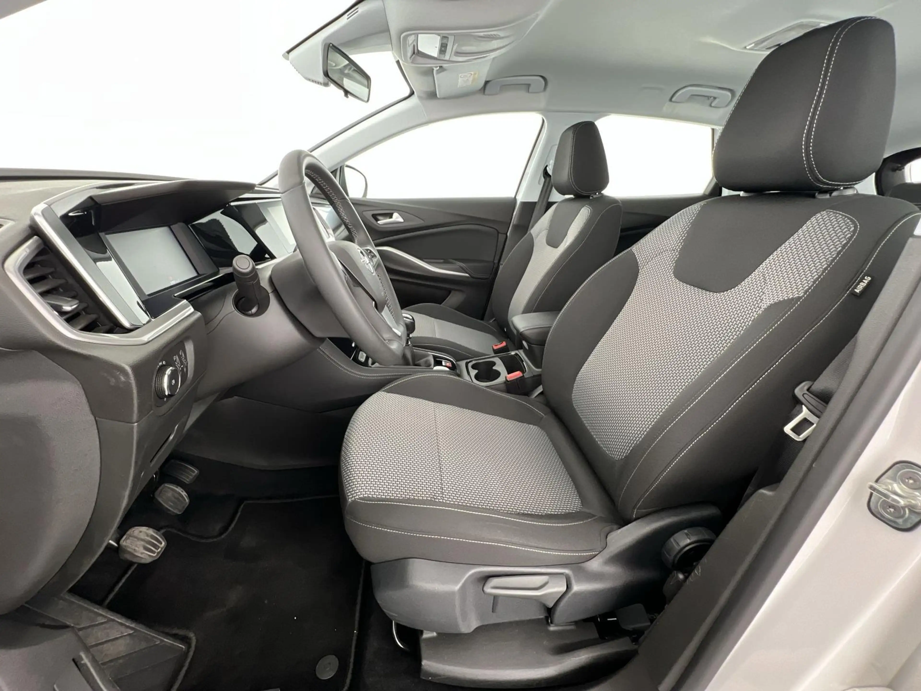 Opel Grandland Enjoy 1.2*PDC*Klima*Tempomat*uvm — photo 8