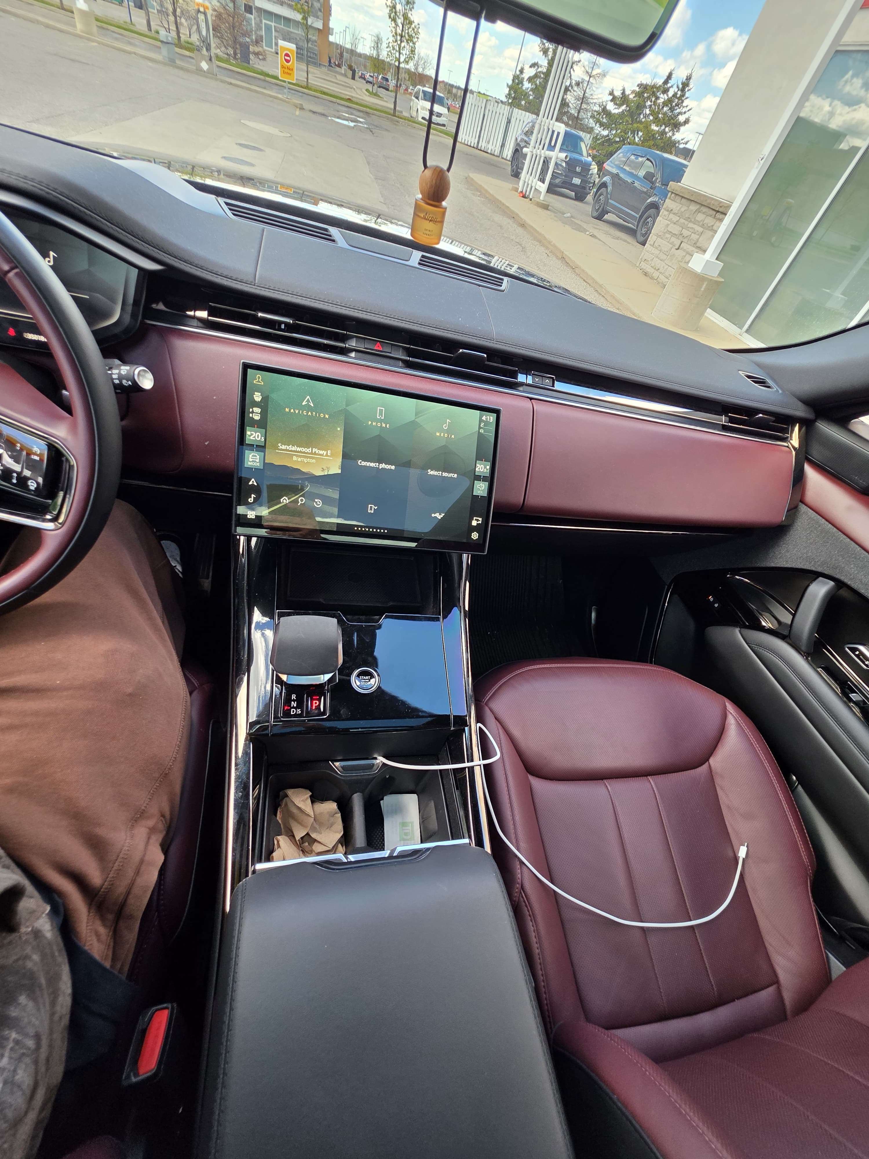 2024 Land Rover Range Rover Sport HSE Dynamic thumb 6