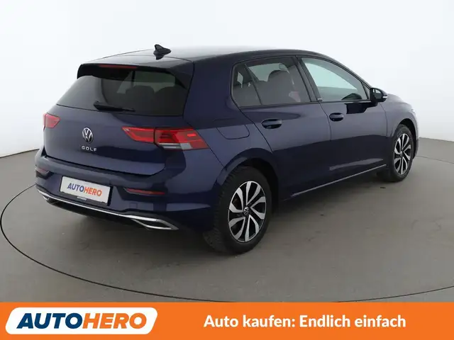Volkswagen Golf view 6