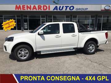 4WD 2.4 GPL Premium P.L. 4x4 PASSO LUNGO