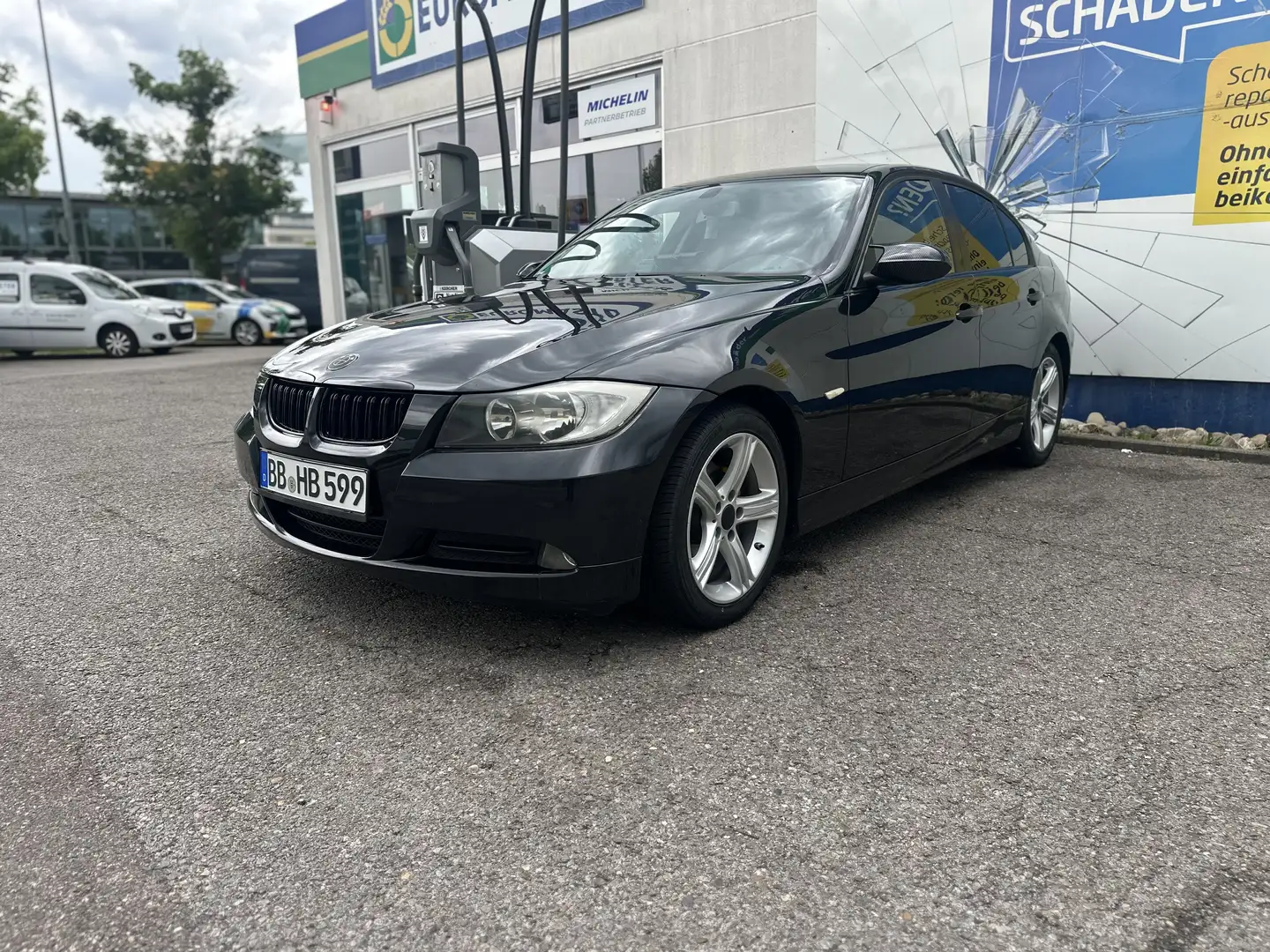 BMW 318 📣 Auto zu verkaufen – BMW E90 318i (2007) Ben - 1