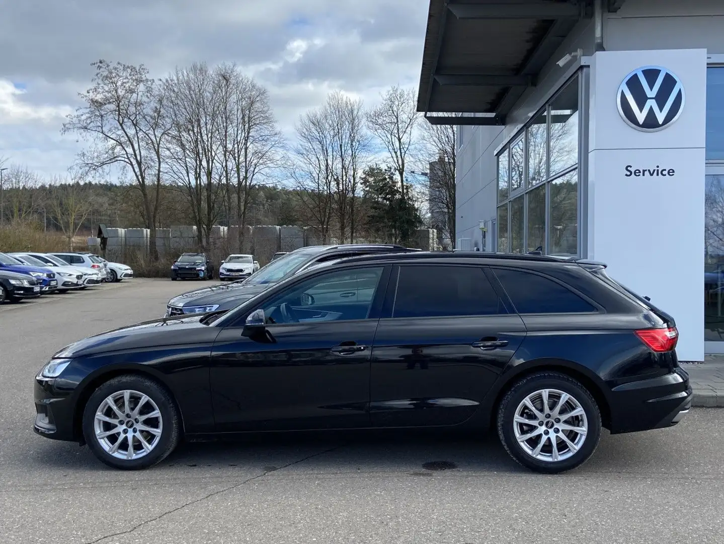 Audi A4 Avant 35 2.0 TFSI S-tronic NAVI+LED+SHZ+PDC+D Schwarz - 2