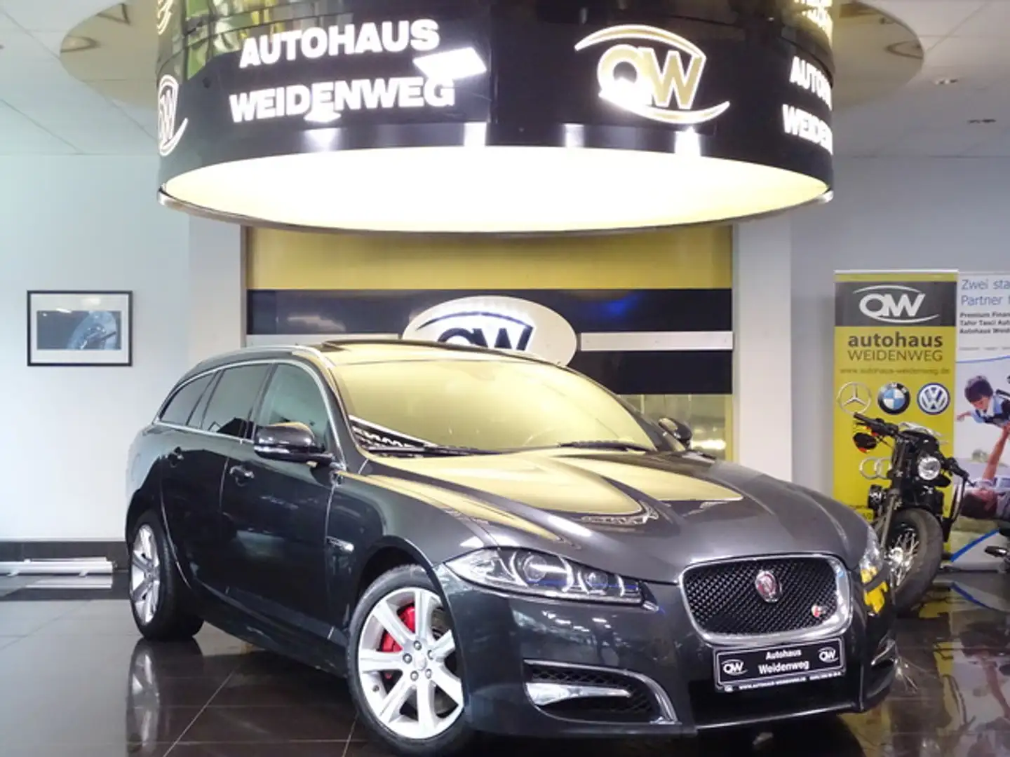 Jaguar XF 3.0d S Sportbrake SSD Leder Navi Cam PDC Meri Gris - 1