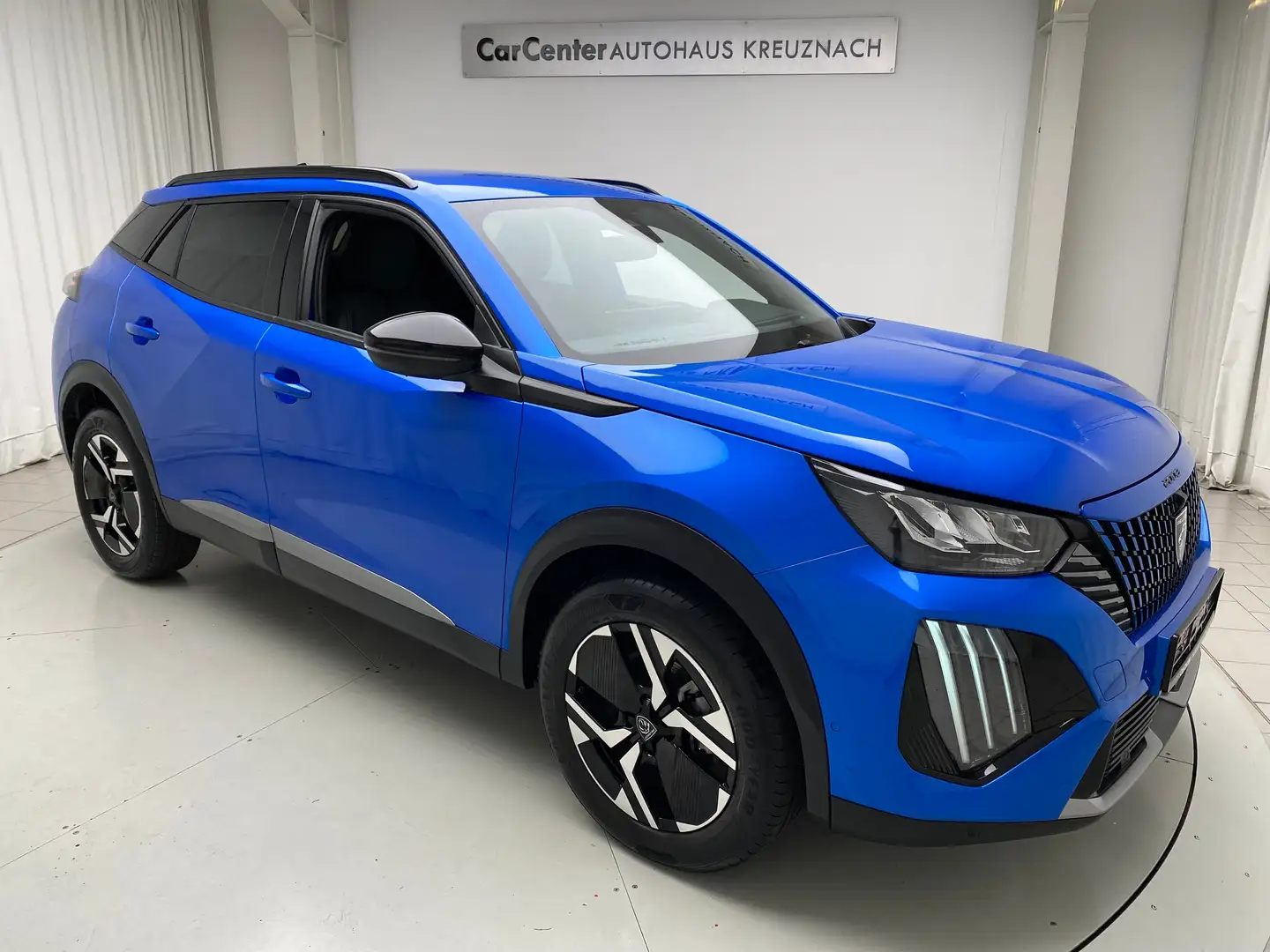 Peugeot 2008 Allure 1.2 Automatik ACC LED Navigation Sitzh. Blau - 1