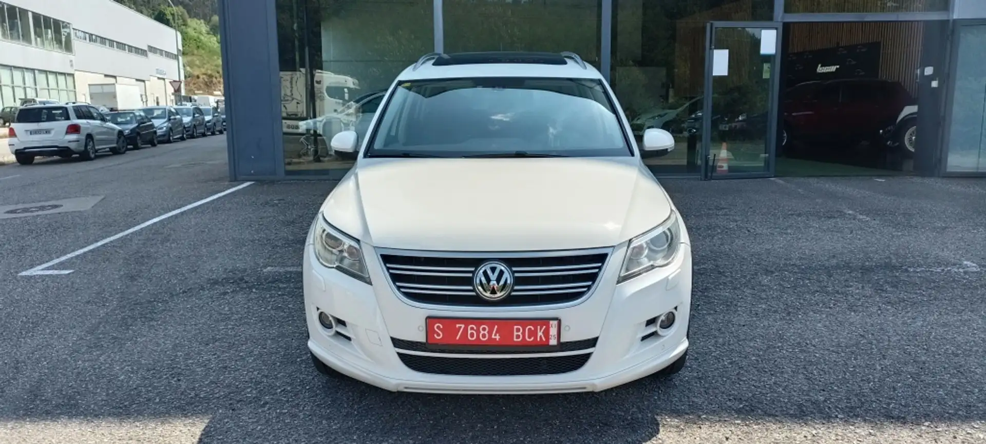 Volkswagen Tiguan 2.0TDI R-Line DSG Negro - 2