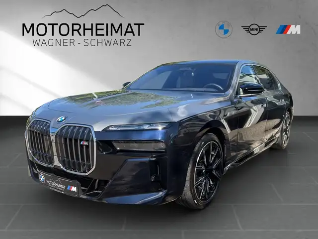 BMW i7