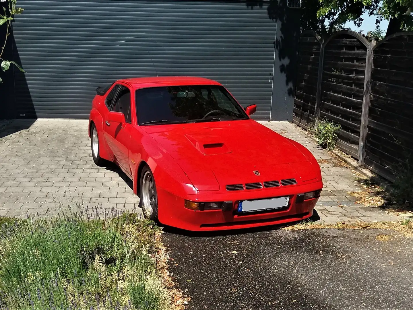 Porsche 924 Carrera GT Červená - 1