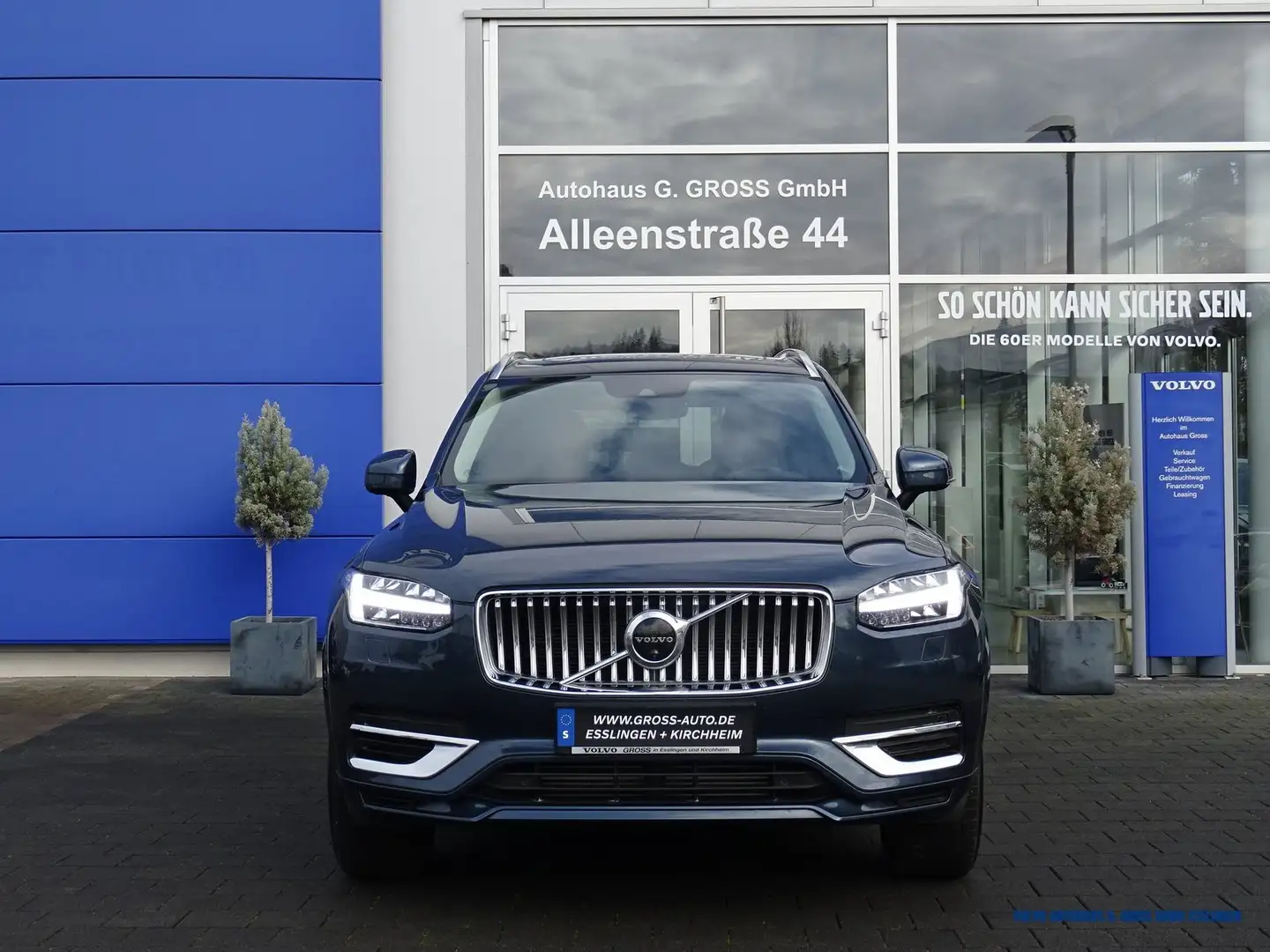 Volvo XC90 SUV/Geländewagen/Pickup in Blau gebraucht in Kirchheim