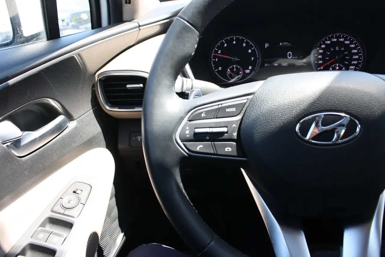 Hyundai SANTA FE снимка Hyundai SANTA FE