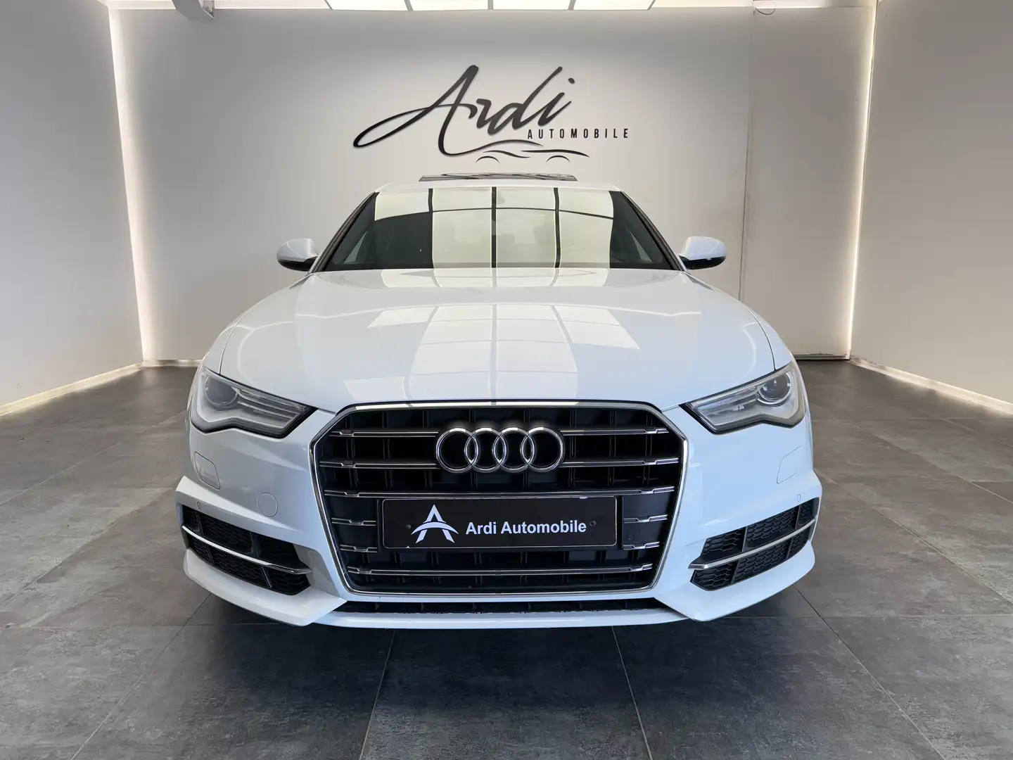 Audi A6 2.0 TDi S tronic*S LINE*CAMERA*TOIT OUV*GARANTIE* Blanc - 2