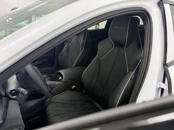 BYD Seal Design RWD 2026, foto 10