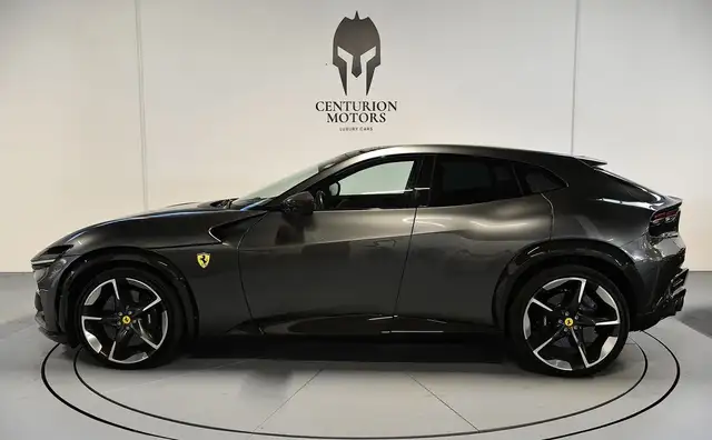 Ferrari Purosangue view 6
