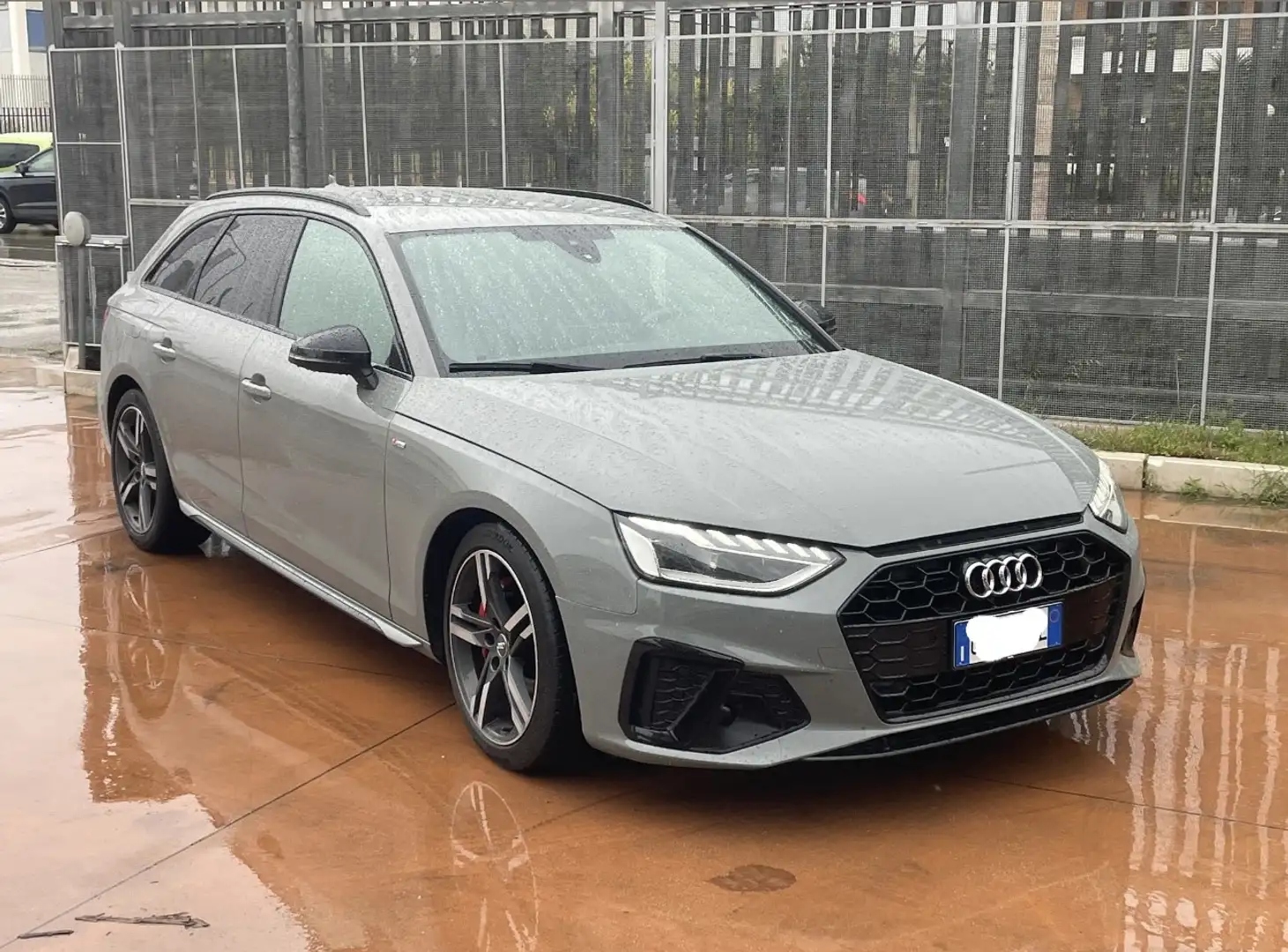 Audi A4 30 2.0 tdi mhev Business Advanced 136cv s-tronic - 1