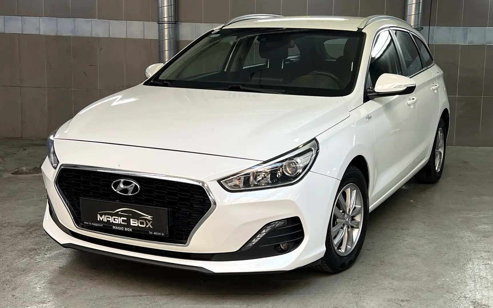 Hyundai i30 MwSt.ausweisbar*Lenkradheiz.*Spurhalteassistent* - 2