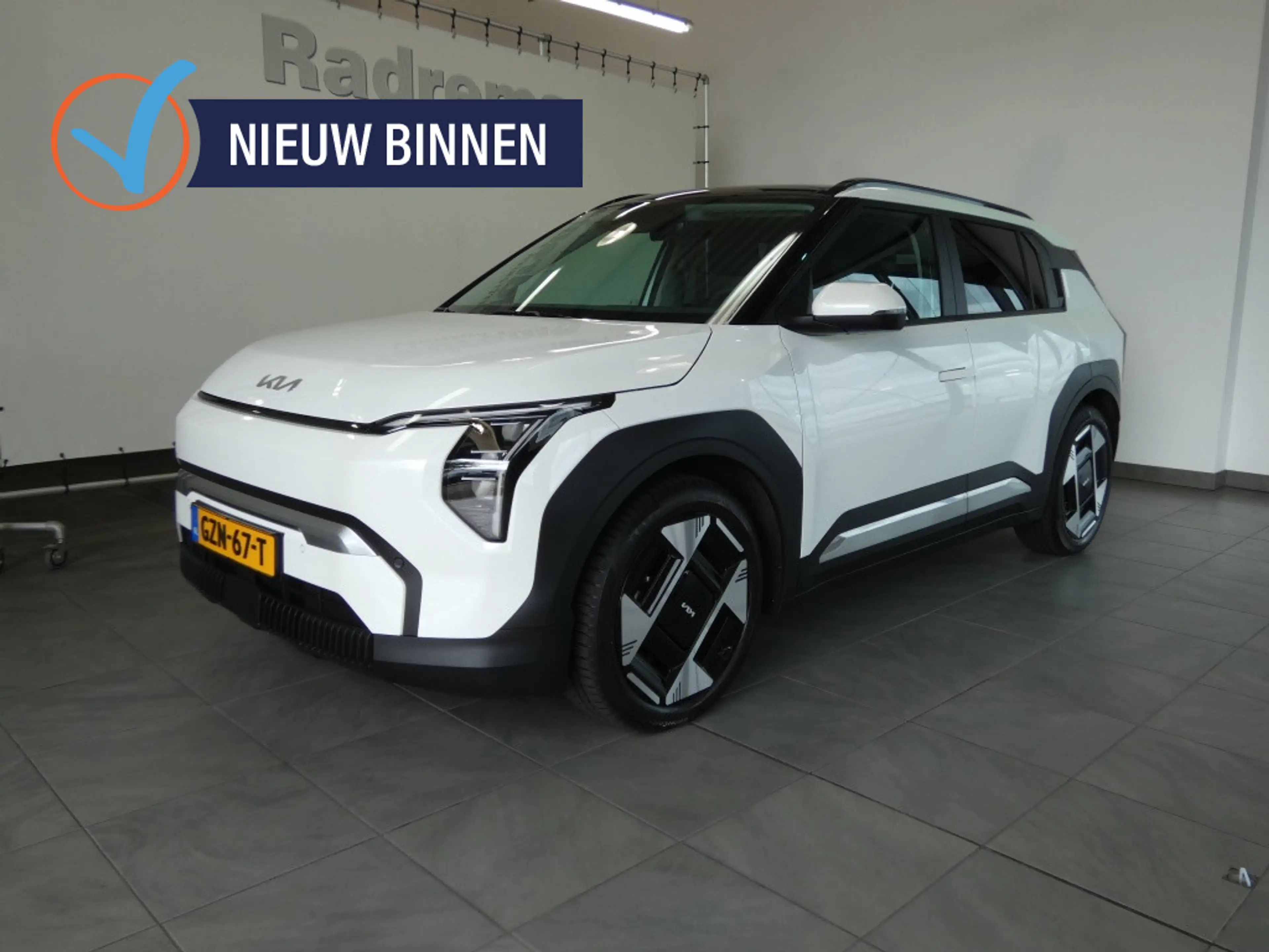 Kia EV3 Plus Adv. 58.3 kWh Sunroof harman kardon leder