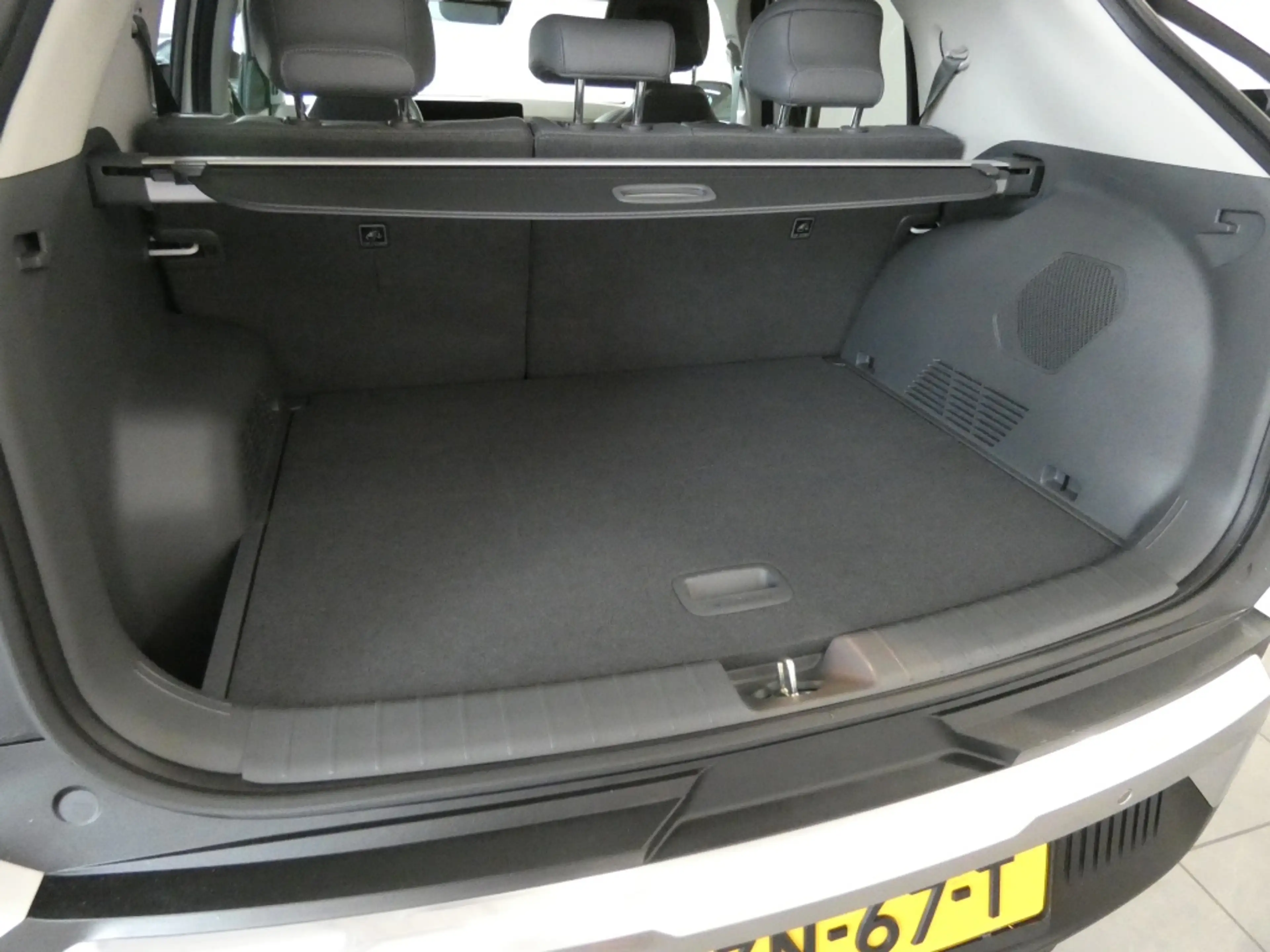 Kia EV3 Plus Adv. 58.3 kWh Sunroof harman kardon leder — photo 12