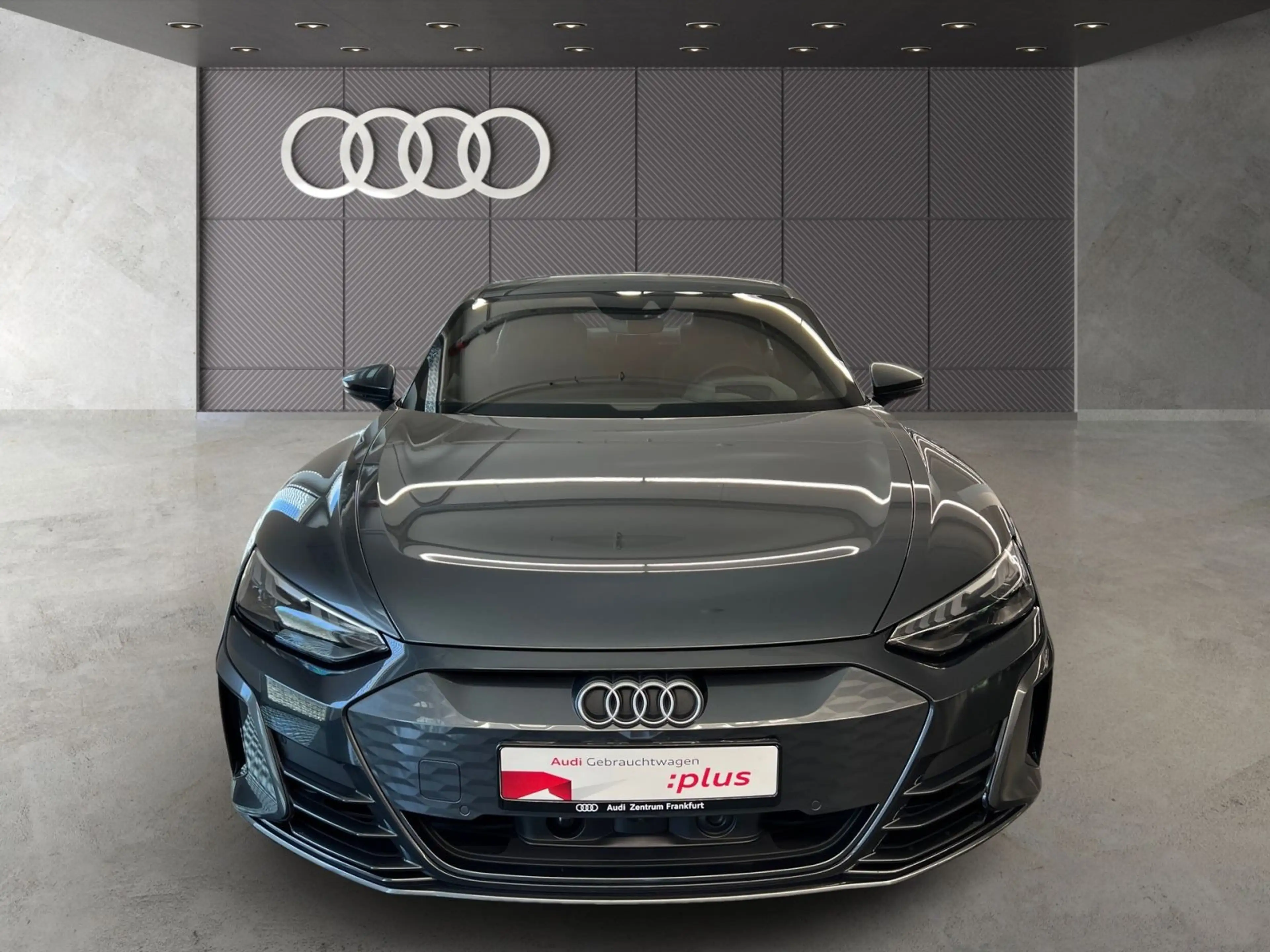 Audi e-tron GT Navi Pano HuD Matrix-LED PDC S — photo 2