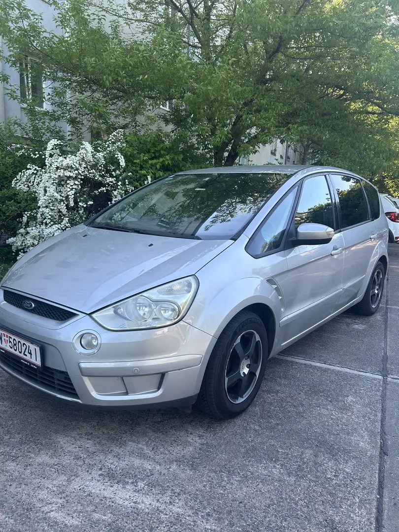 Ford S-Max Titanium 2,0 TDCi DPF - 2