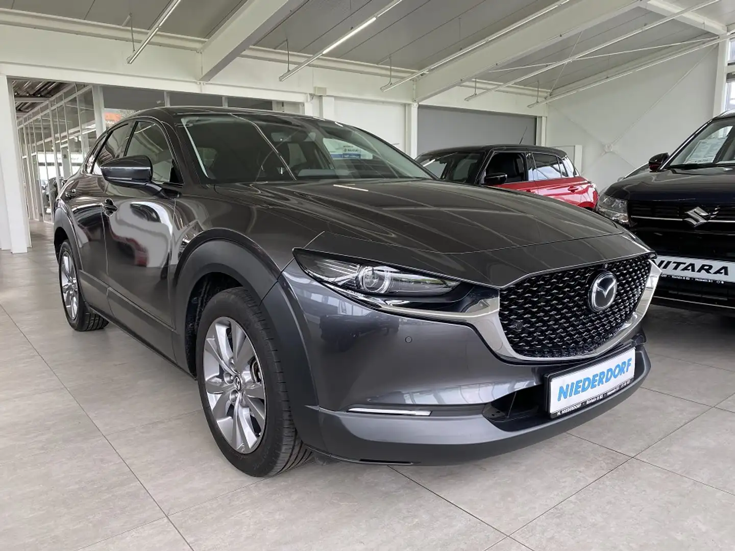 Mazda CX-30 2.0 SELECTION DES-P PREM-P Grau - 1