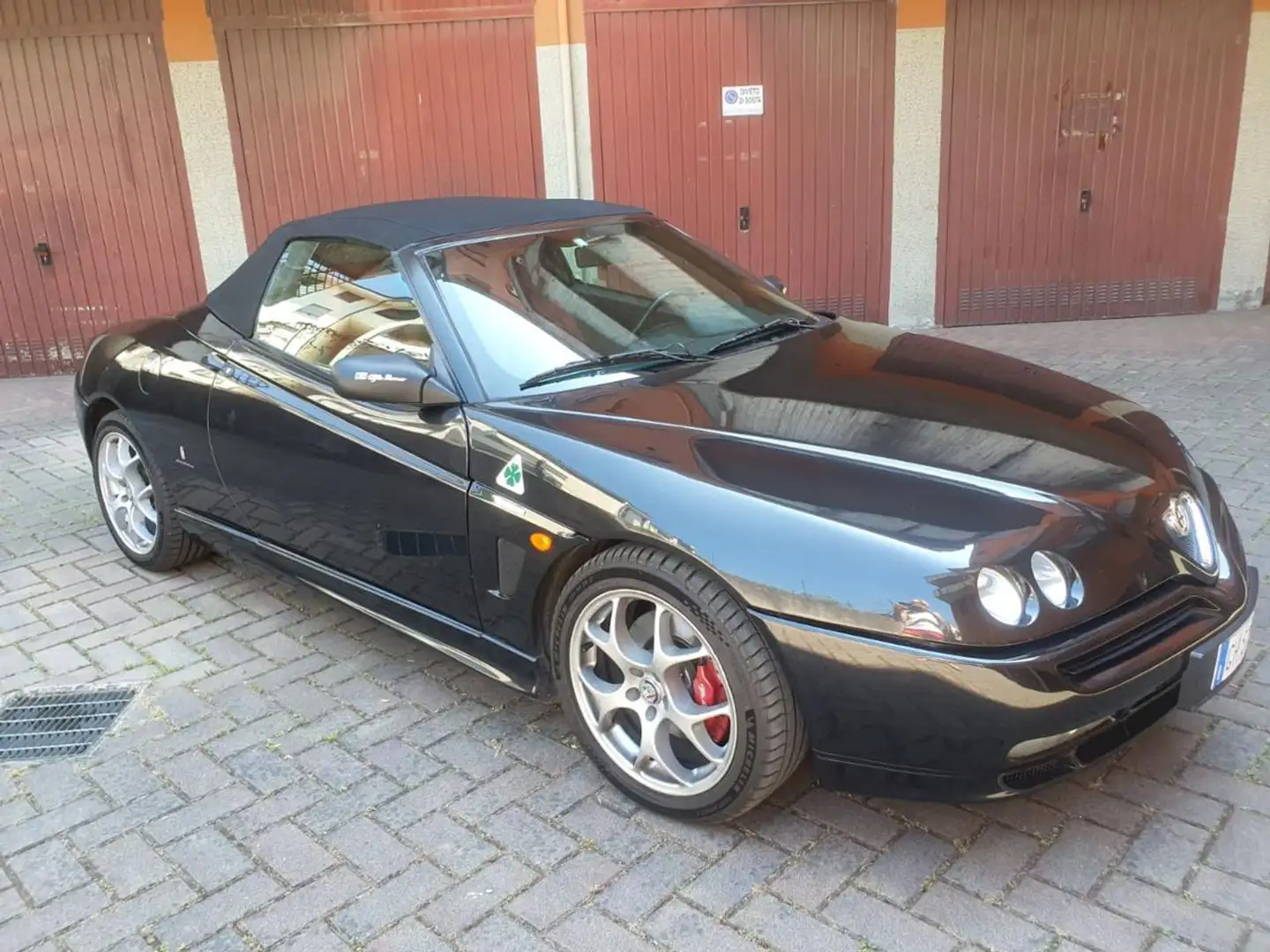 Alfa Romeo Spider 3.0i V6 24V cat L Schwarz - 2