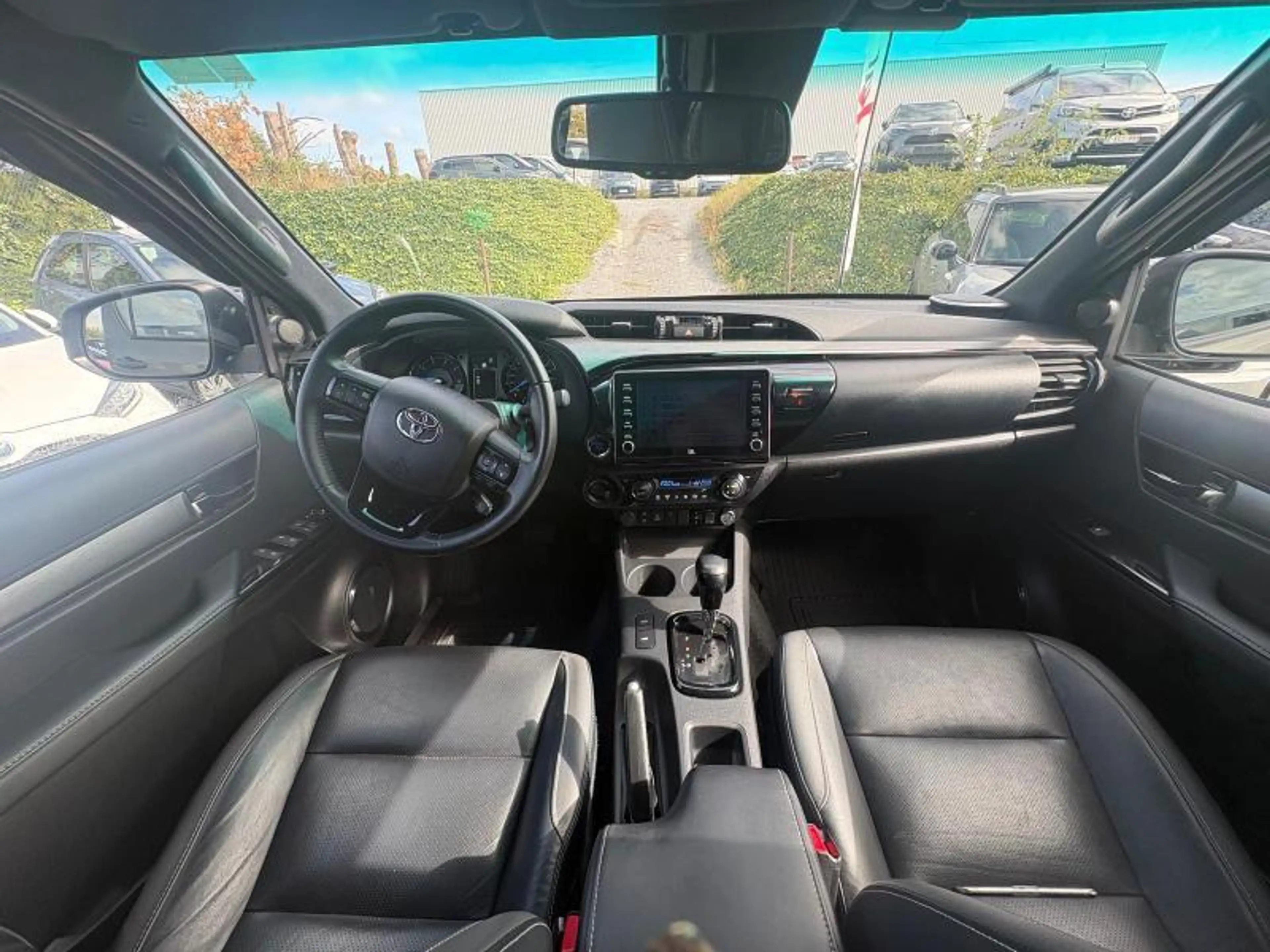 Toyota Hilux Double Cabine INVICIBLE — photo 13