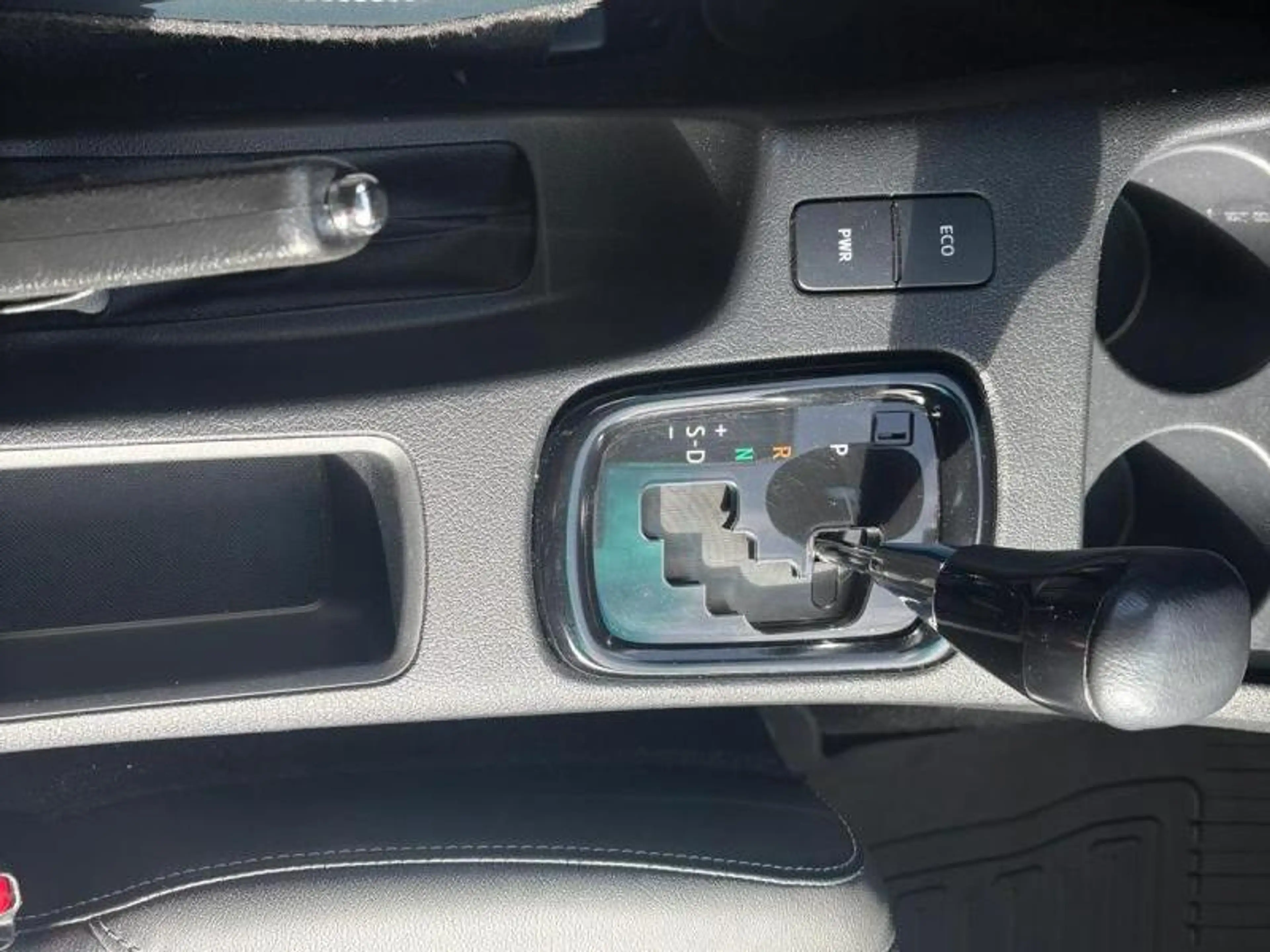 Toyota Hilux Double Cabine INVICIBLE — photo 7