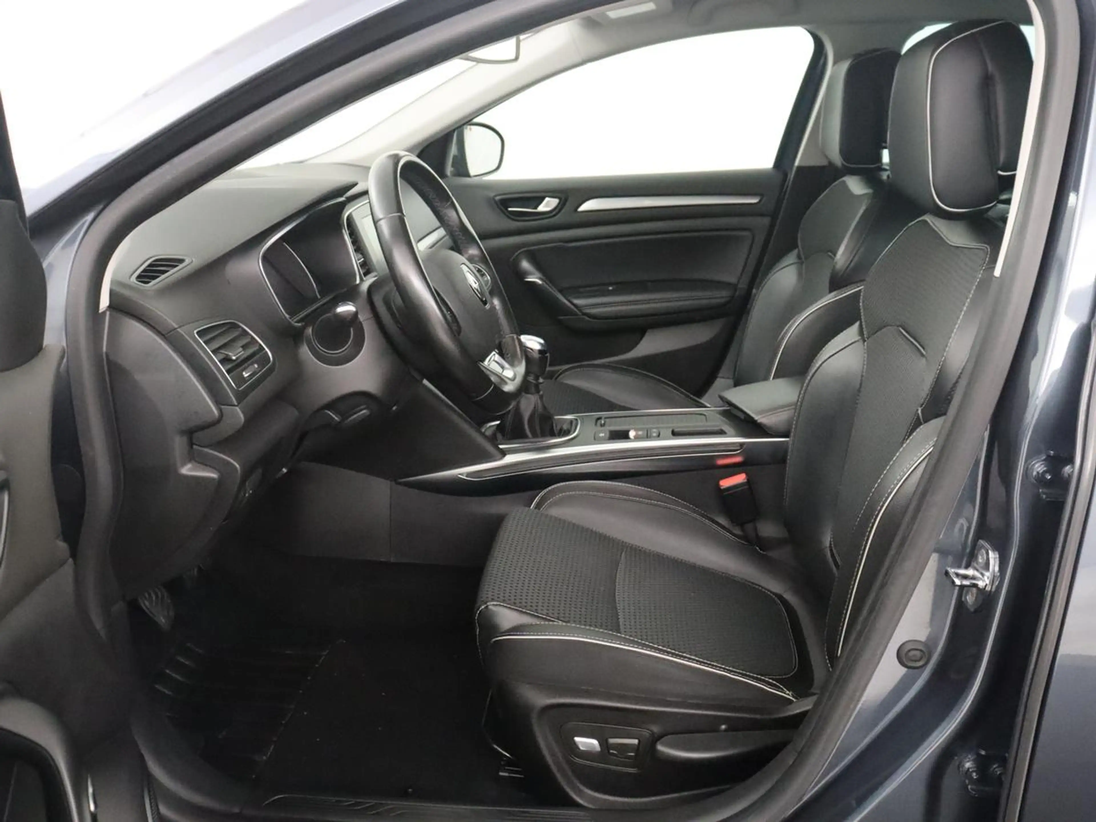 Renault Megane Estate 1.2 TCe Bose | Bose Sound | Dodehoek Ass. | — photo 4