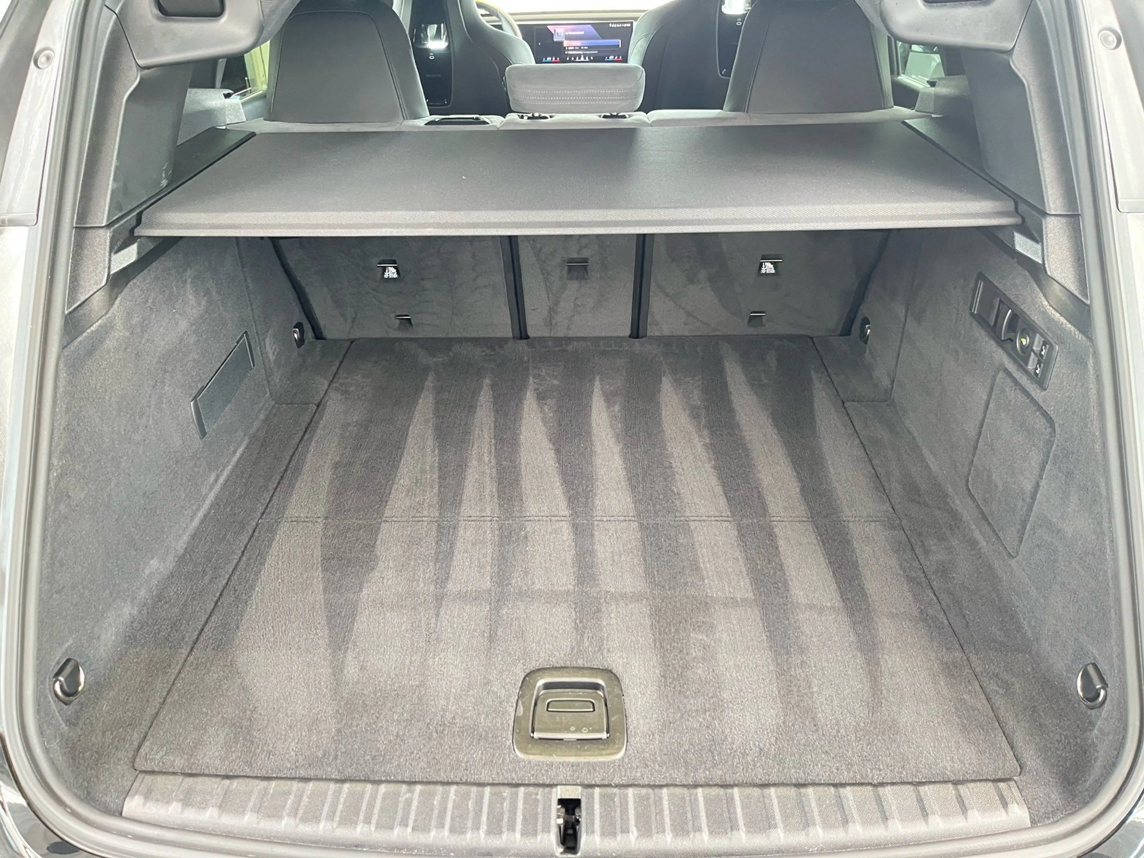 BMW iX xDrive45 M Sportpaket AHK/Soft-Close/Harman/Massag — photo 9