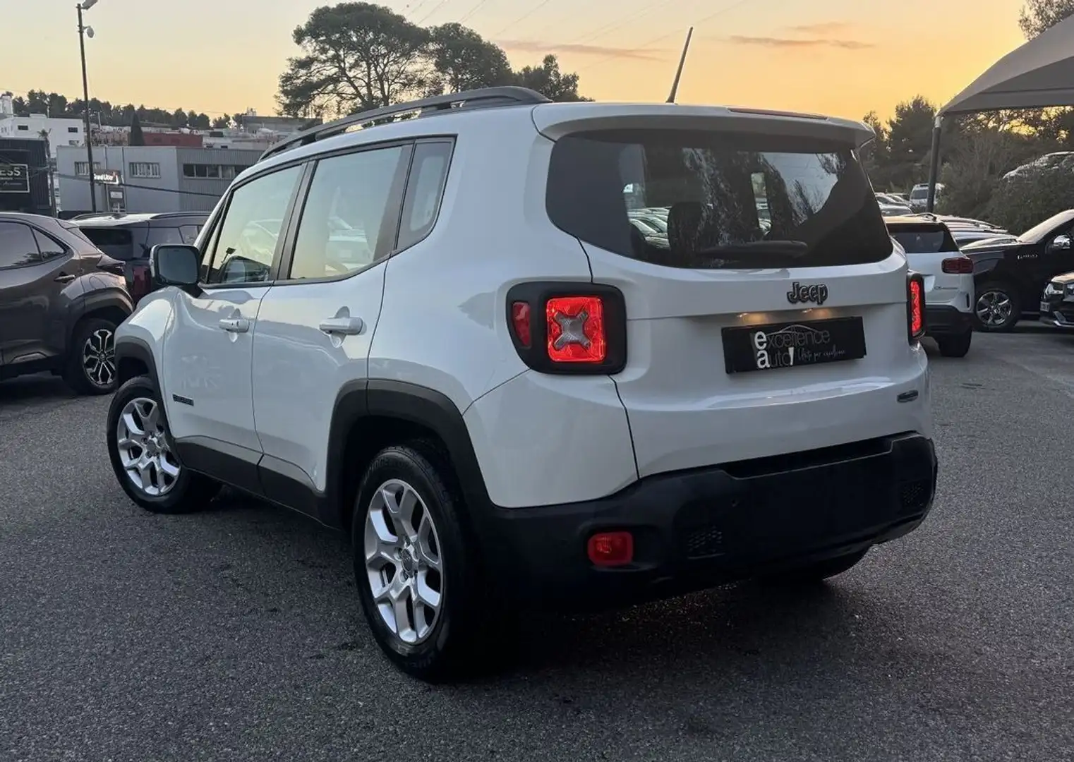 Jeep Renegade 1.6 MULTIJET S&S 120CH LONGITUDE Blanc - 2