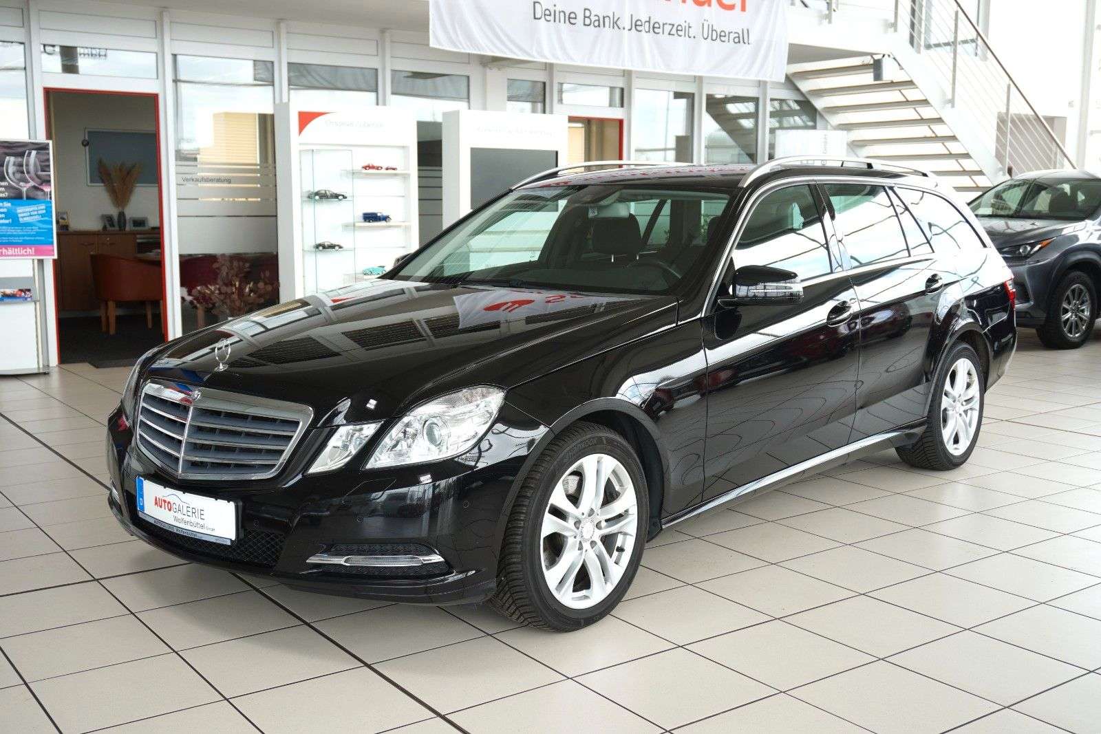 Second hand Mercedes Benz E-Class 300