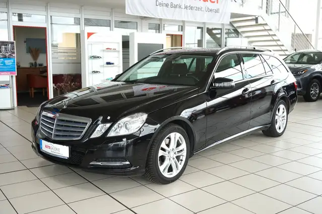 Mercedes-Benz E 300 CDI T-Modell BlueEfficiency Autom. Navi
