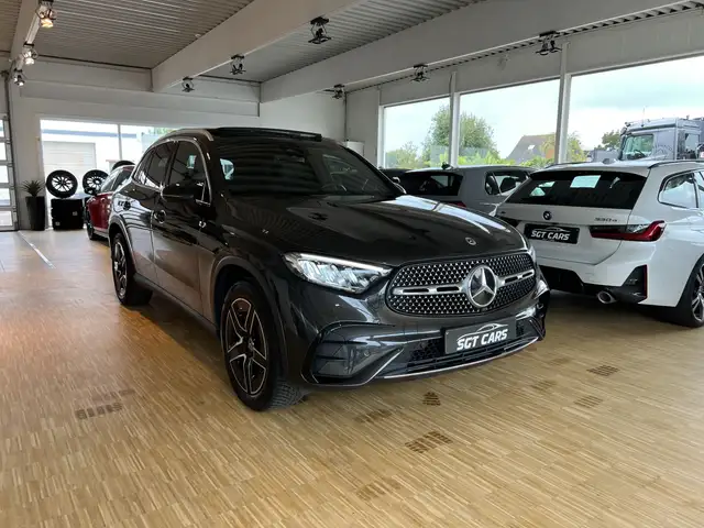 Mercedes-Benz GLC 200 4Matic AMG Line- Pano - Sfeerv.-Camera - Lane&Side