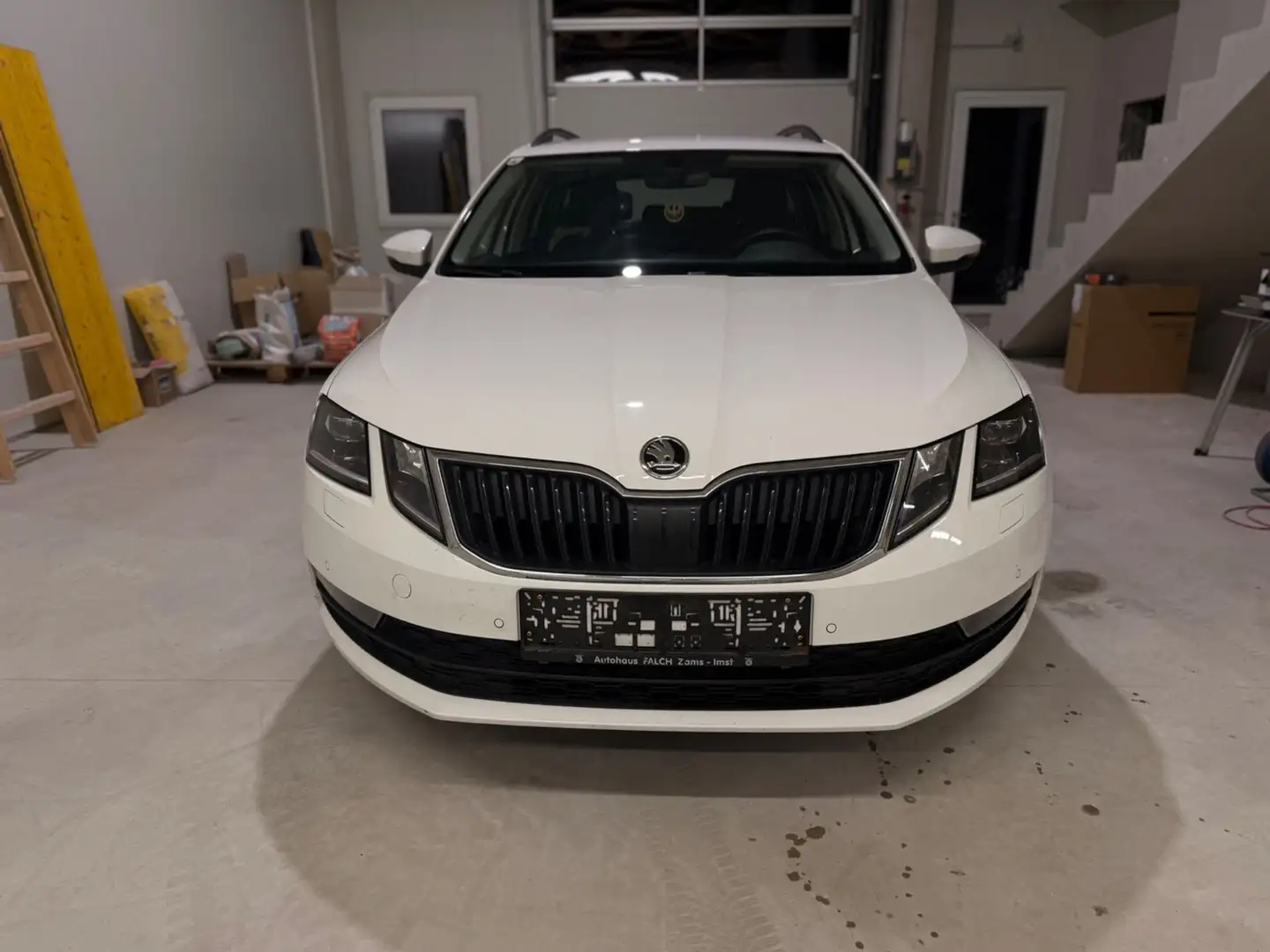 Skoda Octavia 1.6 TDI DPF Ambition Blanc - 2