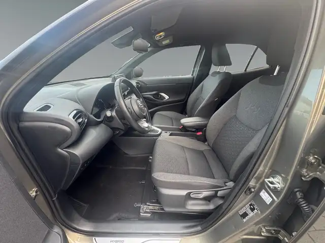Toyota Yaris Cross view 10