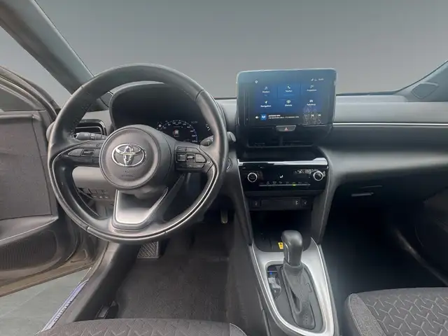 Toyota Yaris Cross view 11