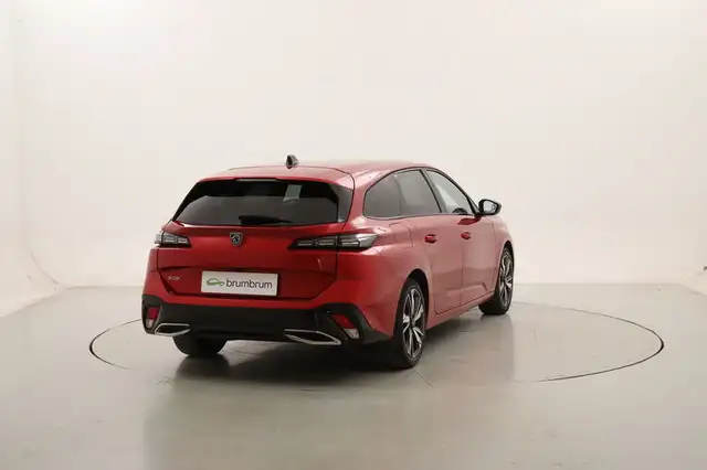 Peugeot 308 view 5