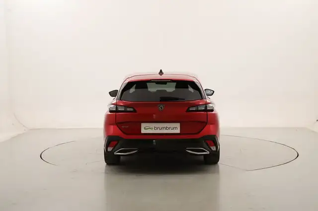 Peugeot 308 view 4
