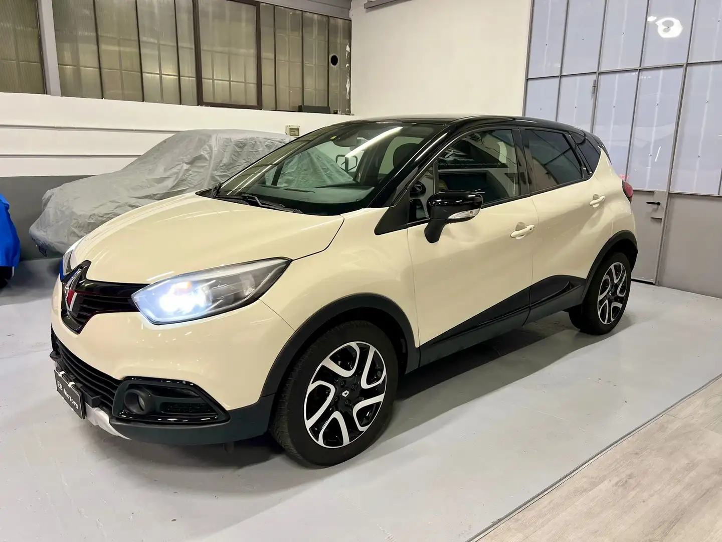 Renault Captur 0.9 TCE 90cv Intens Energy R-Link E6 Beige - 1