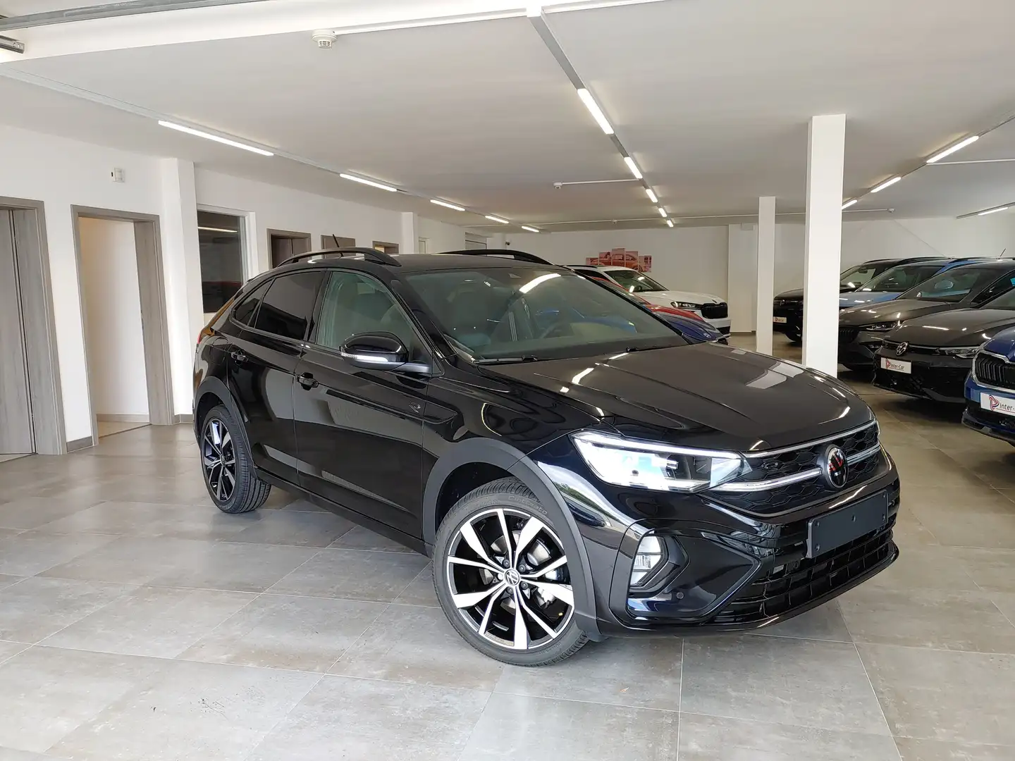 Volkswagen Taigo 1.5 TSI DSG R-Line Pano/Ready2Dis/Matrix/Kam/ACC Schwarz - 2