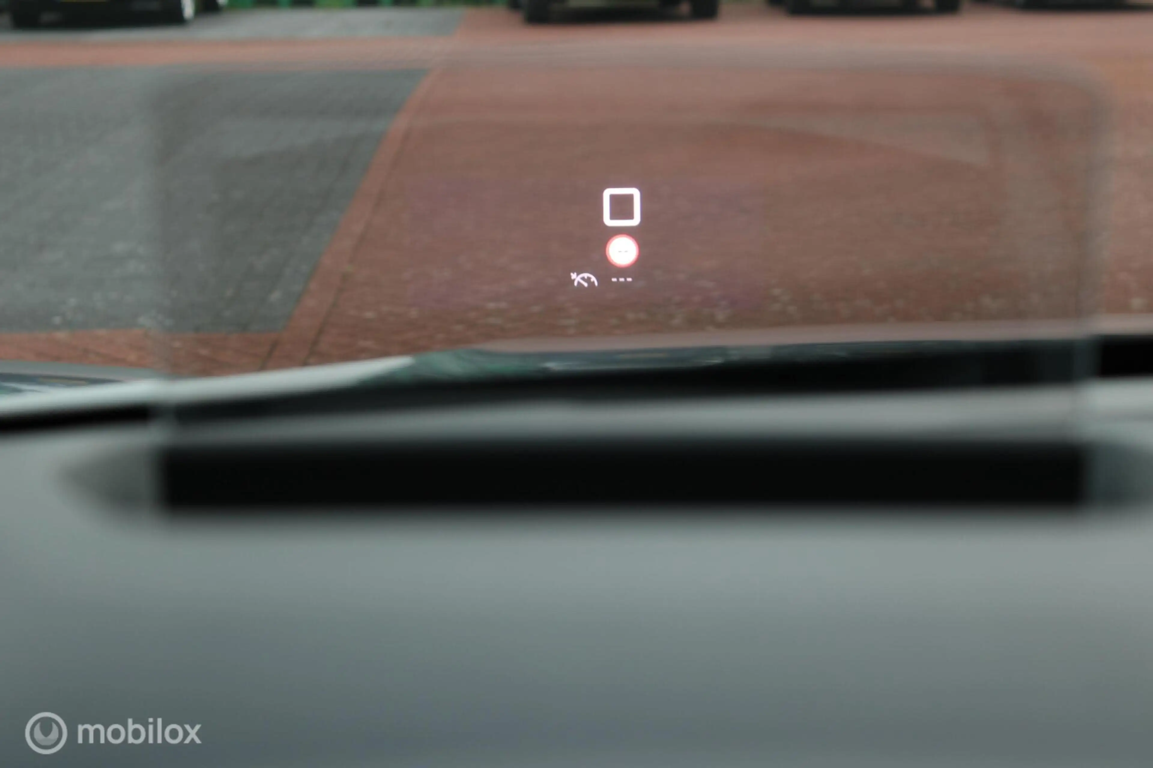 Citroen E-C4 Electric Feel Pack 50 kWh, Head-up display, Half leer/stof, — photo 44