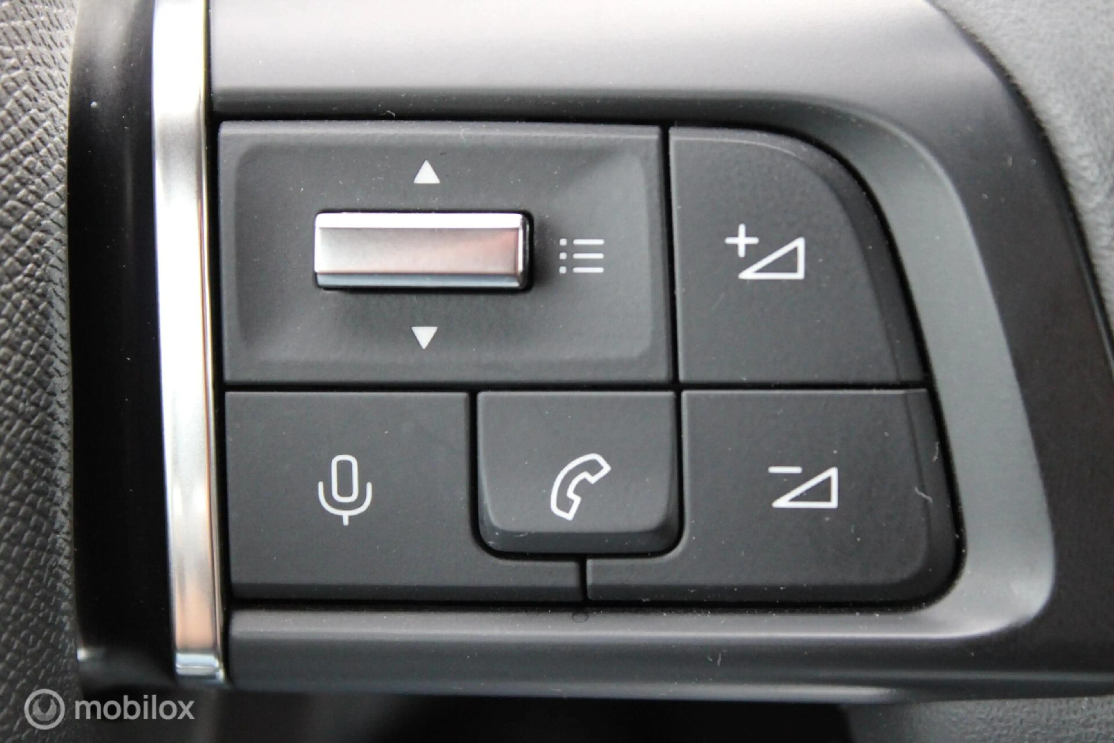 Citroen E-C4 Electric Feel Pack 50 kWh, Head-up display, Half leer/stof, — photo 45