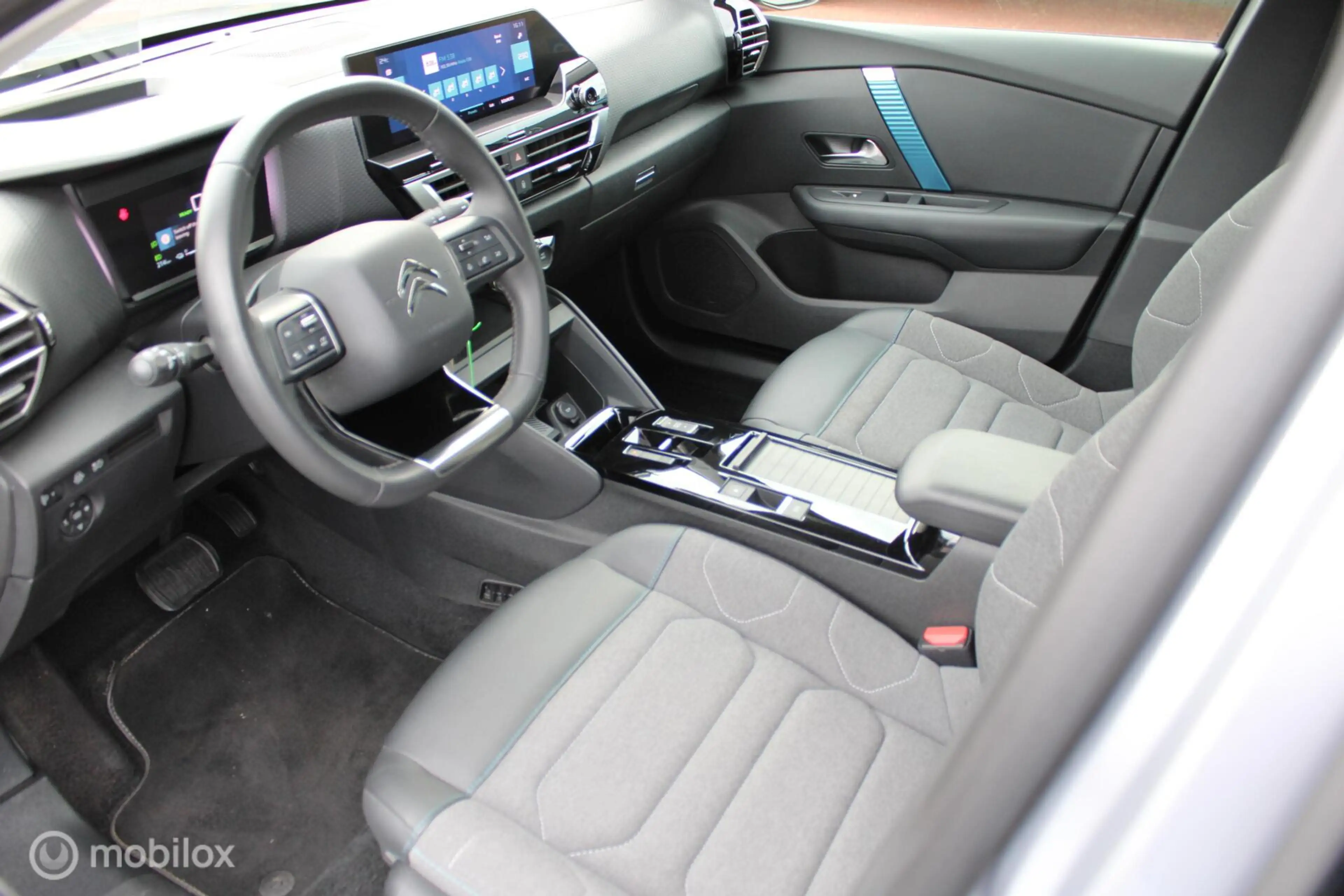 Citroen E-C4 Electric Feel Pack 50 kWh, Head-up display, Half leer/stof, — photo 35
