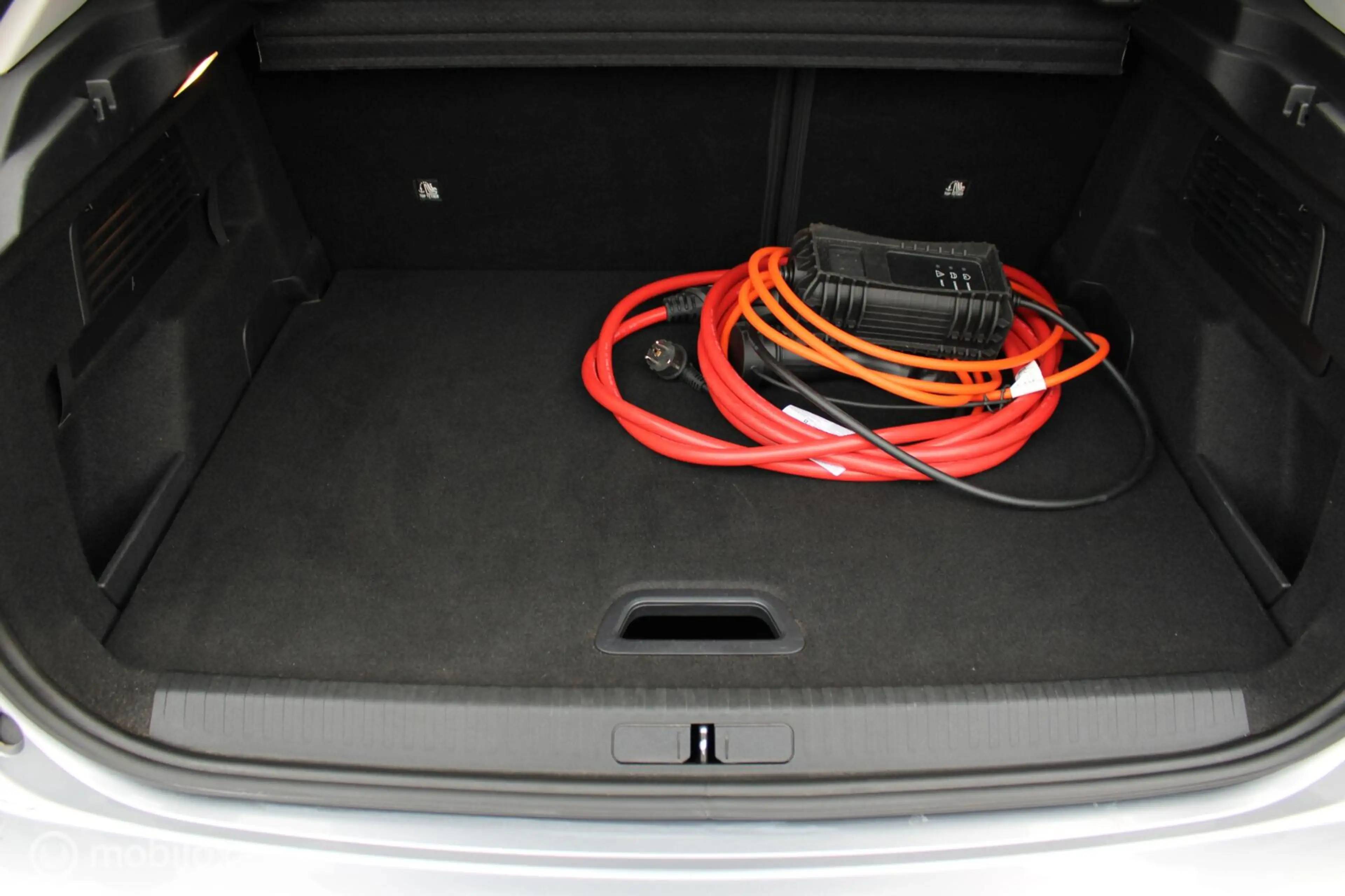 Citroen E-C4 Electric Feel Pack 50 kWh, Head-up display, Half leer/stof, — photo 40