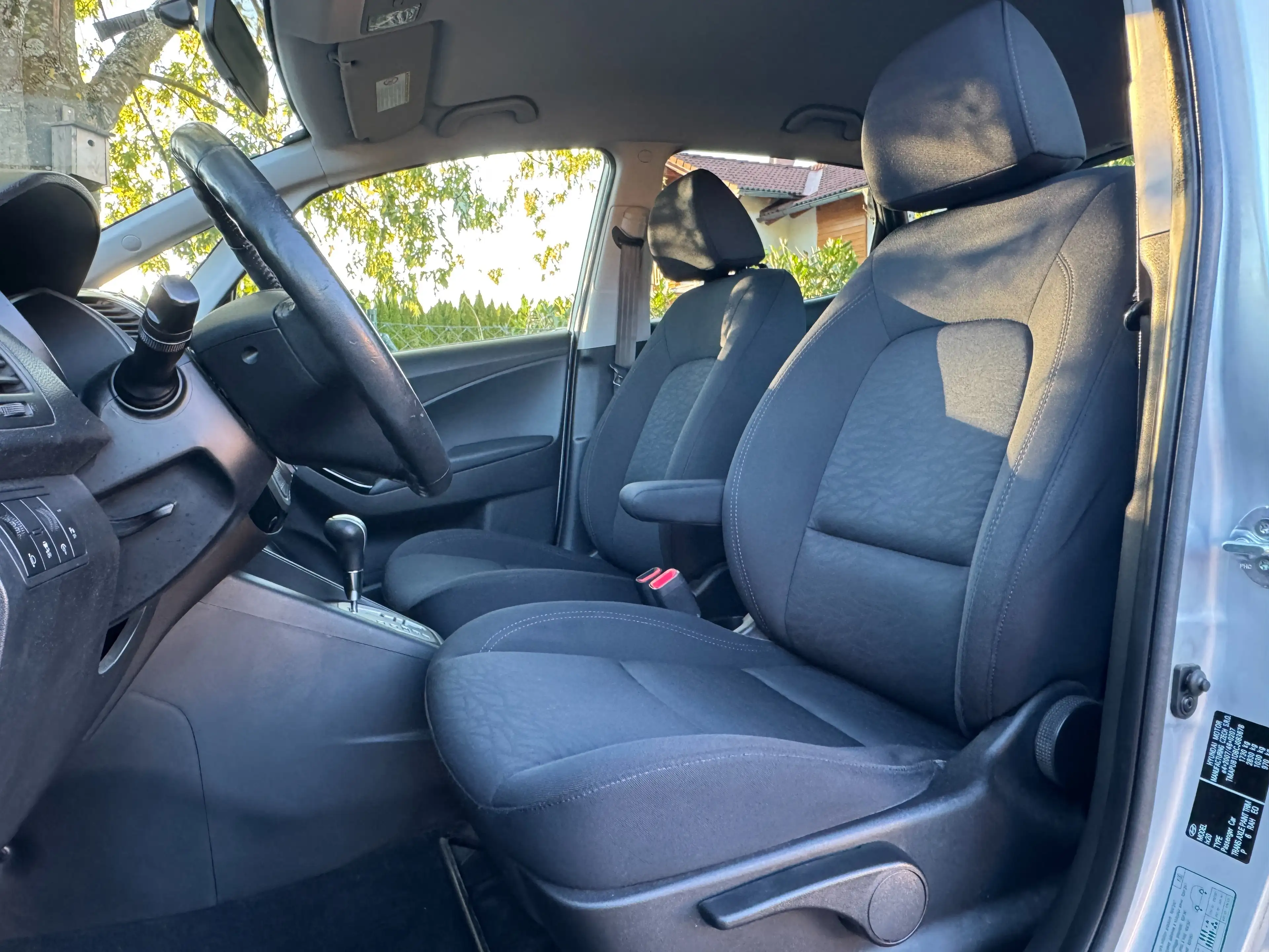 Hyundai iX20 Automatik*Pickerl 06/27*1.Besitz*SHZ*Tempomat* — photo 9