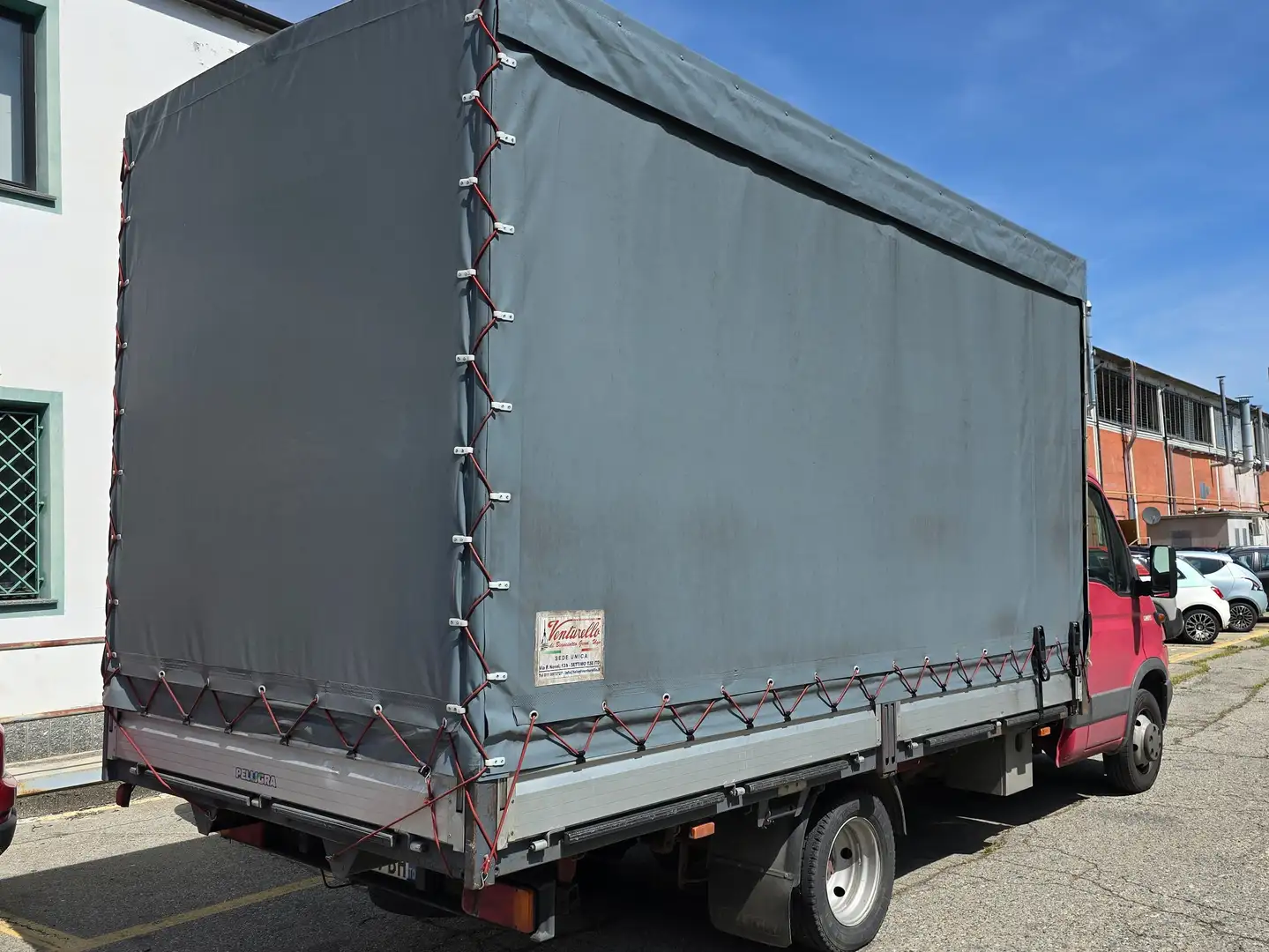 Iveco Daily 35.13 Червоний - 2