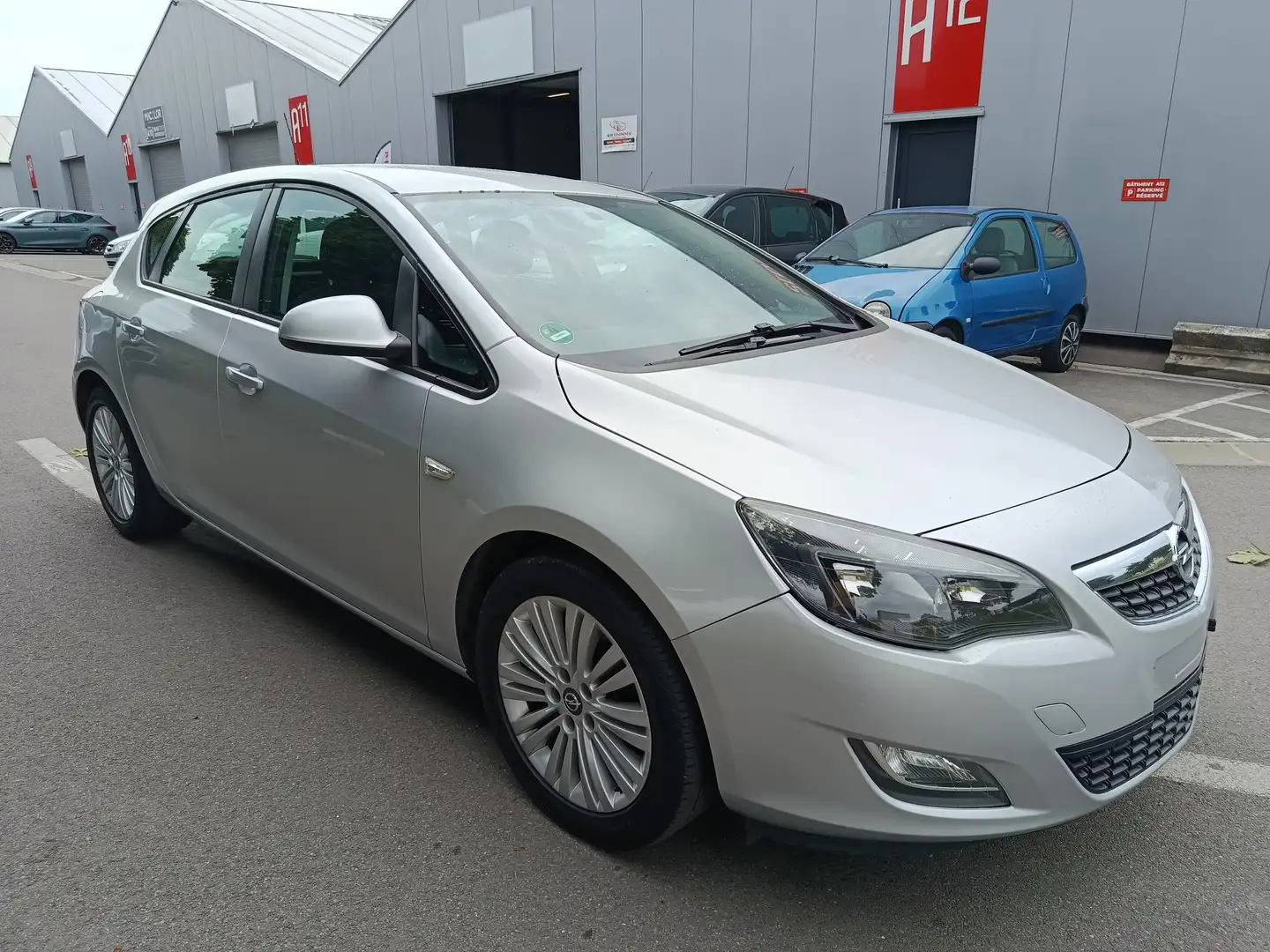 Opel Astra Astra 1.7 CDTi Cosmo Gris - 2
