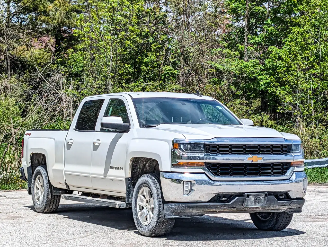Chevrolet Silverado 1500 снимка Chevrolet Silverado 1500